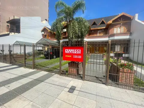 CHALET 4 AMBIENTES - OPORTUNIDAD EN GRAL SAN MARTÍN