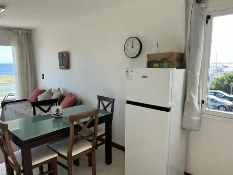 Departamento en Alquiler en Playa Mansa, USD 4.500