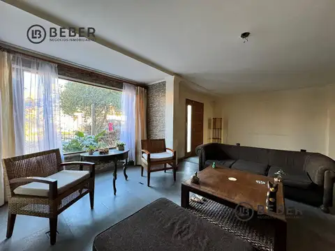 Venta casa 5 ambientes con patio y pileta, Parque Luro, Mar del Plata