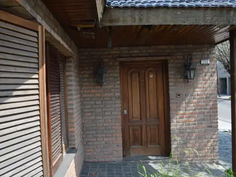 Casa - Venta - Argentina, Morón - Calle Obispo Raspanti 754