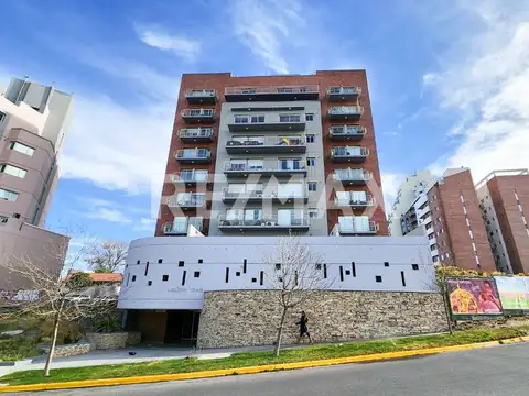 Doctor Luis Federico Leloir 1000