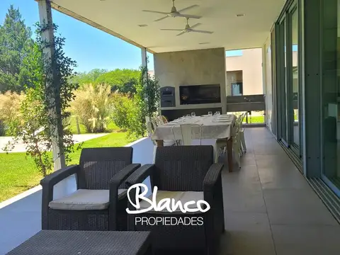 Casa en Alquiler Temporal de 4 dormitorios