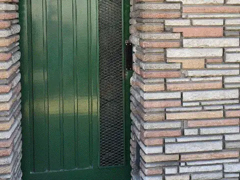 3 AMBIENTES PLANTA BAJA CON PATIO Y TERRAZA  TIPO CASA