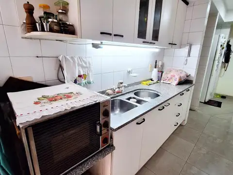 Departamento 9 ambientes con 4 baños