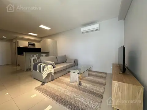 Mariscal Antonio Jose de Sucre  al 1500 Montañeses y Av. Avenida del Libertador.