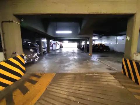 Galpon en Venta en Parque Centenario, USD 1.900.000