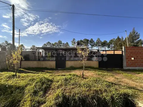 CASA EN VENTA 2 DORMITORIOS EN CHASCOMUS