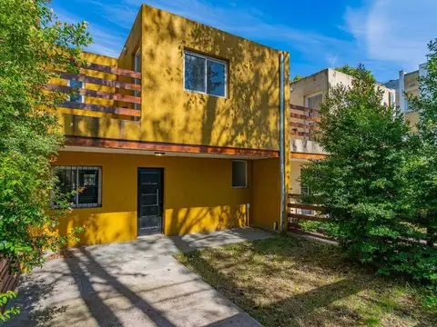 Depto Tipo Casa en Venta en San Carlos, USD 127.000