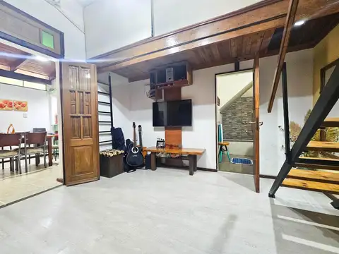 Depto Tipo Casa en Venta de 3 dormitorios