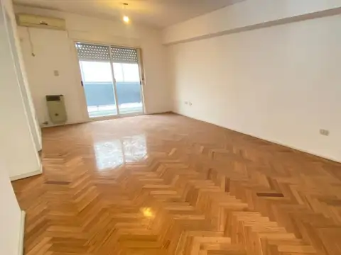 Ruy Diaz De Guzman 321 , Piso 1