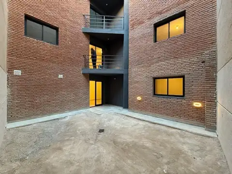 A Estrenar Departamento en Venta con patio