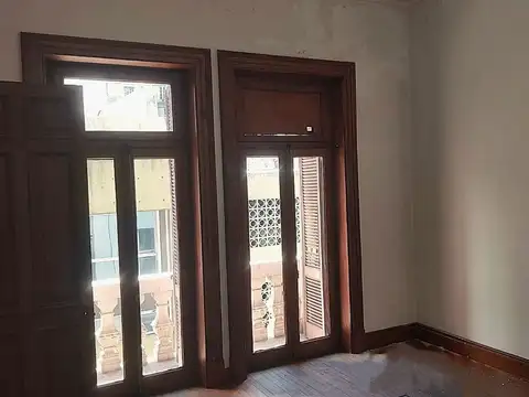 ALQUILER DE 4 OFICINAS EN CENTRO - AV. DE MAYO