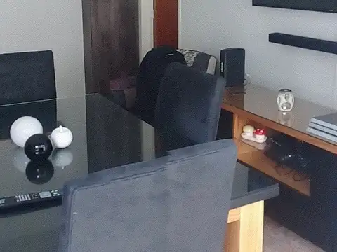 nuevo valor   DPTO 2 AMBIENTES PB. COCHERA Y FONDO    IMPECABLE  