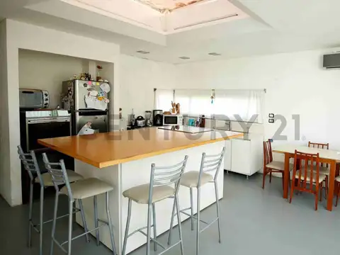 160 e/ 467 y 468 1100, Piso 0