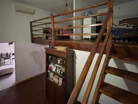 Depto Tipo Casa en Venta 33 años