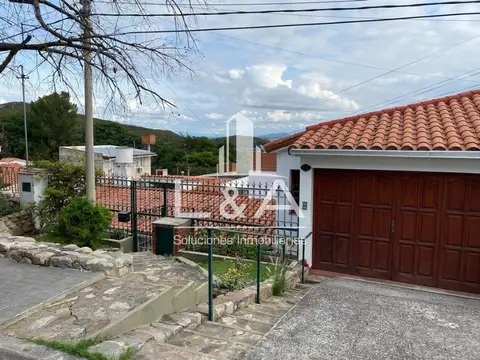 EN VENTA CASA EN BARRIO EL PORTEZUELO
