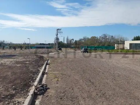 Terreno en Venta 25  mts Fondo