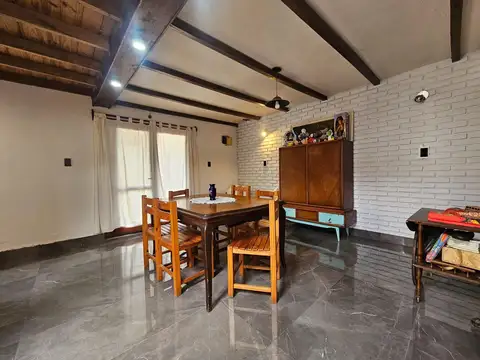 Casa en Venta con 1 cochera