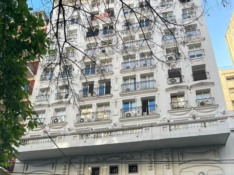 Cochera - Venta - Argentina, Capital Federal - VICENTE LOPEZ 2240