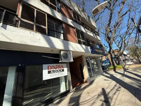 Venta local comercial sobre Avenida Libertador en San Isidro