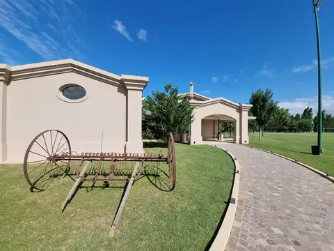 Terreno en Venta 20  mts Frente