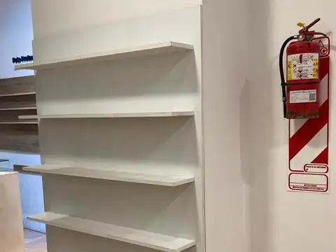 Local en Venta en Balvanera, USD 240.000