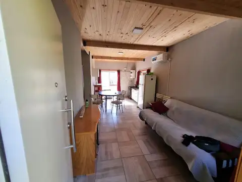 Casa 5 ambientes con 2 baños