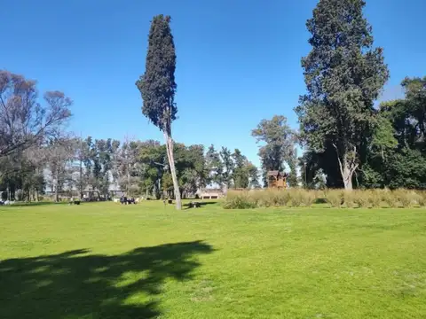 Terreno en Venta en Los Tres Pinos, USD 18.000