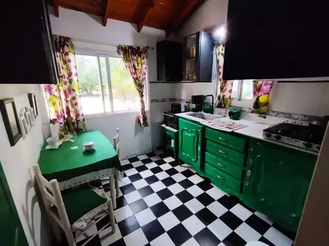 Casa 3 ambientes con 2 baños