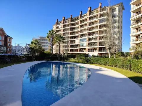 AV. DEL PUERTO al 300