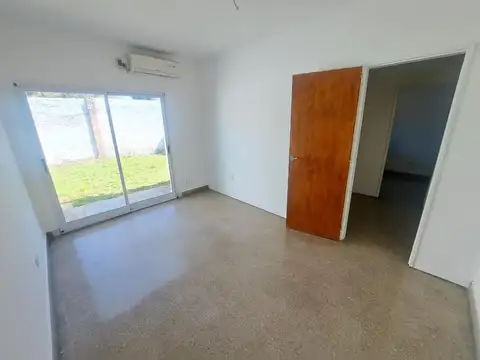Venta Oficina 6 ambientes Lujan Centro