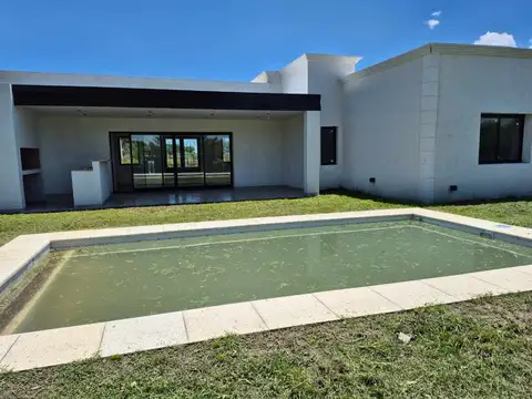 NUEVO! Casa 4 amb PILETA parque 1 suite 3 baños