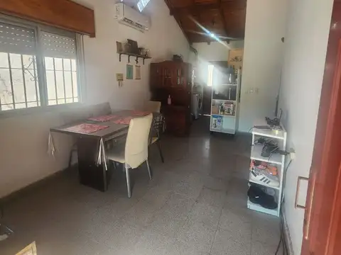 Depto Tipo Casa en Venta de 3 ambientes