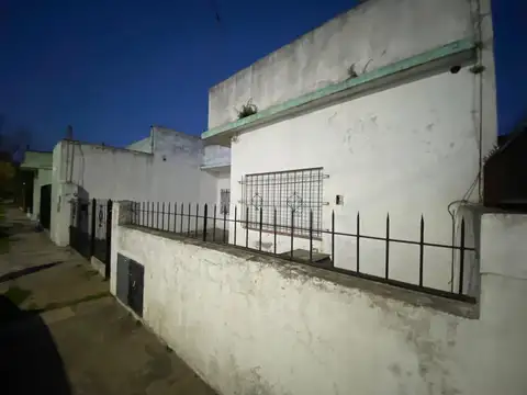 Casa en Venta en Castelar Sur, USD 84.000