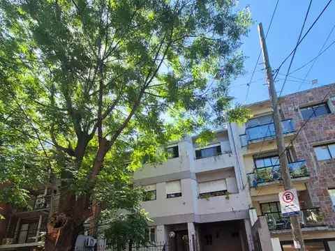 Depto. en alquiler con excelente ubicación y en muy buen estado