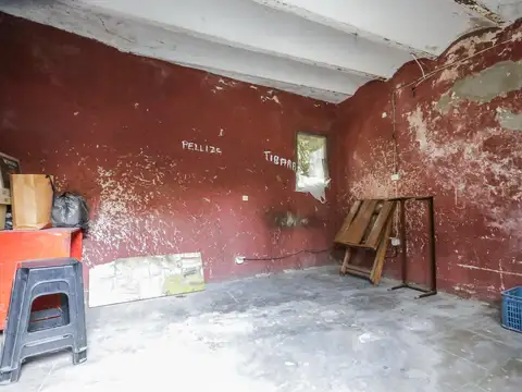 Depto Tipo Casa en Venta 50 años