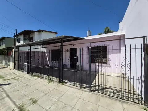 Casa en alquiler en Merlo Sur