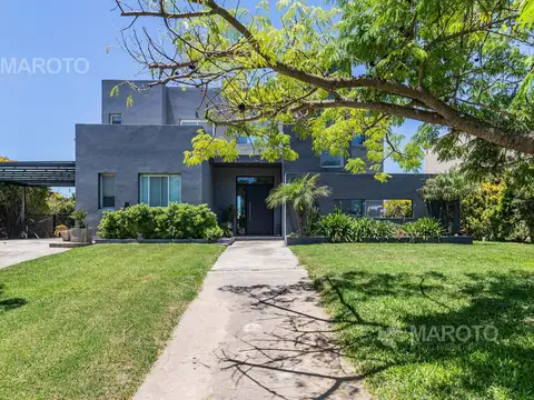 CASA EN VENTA EN EL CANTON AL AGUA -MAROTO PROPIEDADES