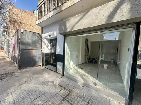 Local en Alquiler en Pichincha, $ 400.000