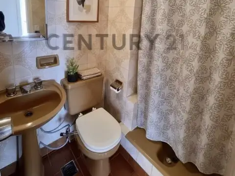 Campana 5300, Piso 8