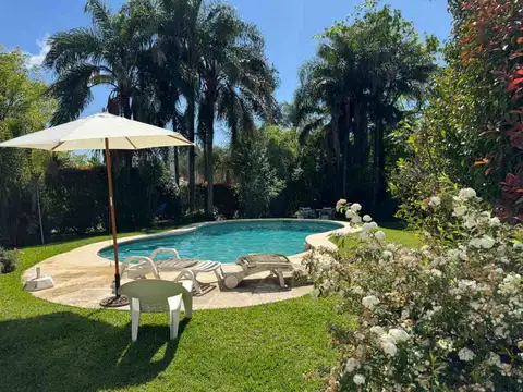 Casa 6 ambientes con 4 baños