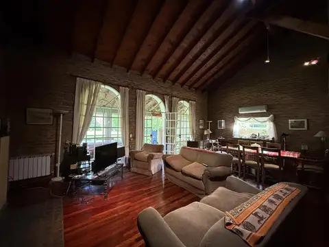 Casa en Venta en Las Acacias, USD 360.000