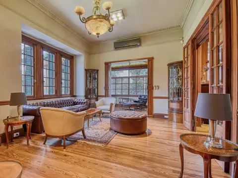 Casa en Alquiler de 4 dormitorios