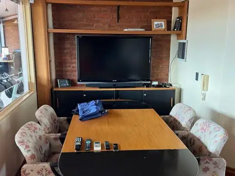 Av. Moreau de Justo 800