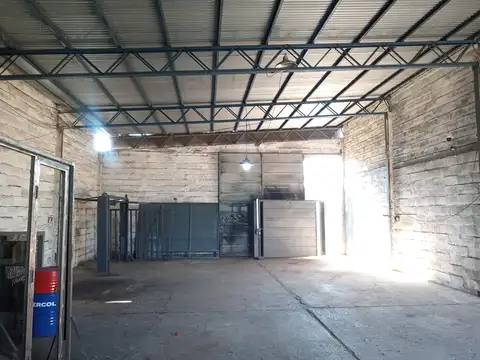 Galpon en Alquiler 10  mts Frente