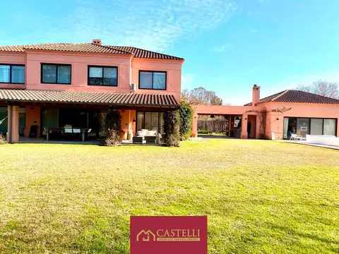 Casa de 6  ambientes en Venta Ayres de Pilar