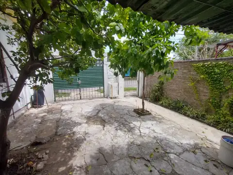 Casa en Venta en Castelar Sur, USD 70.000