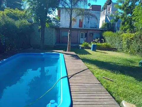 Casa 3 ambientes con 2 baños