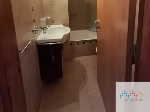 Casa 6 ambientes con 3 baños