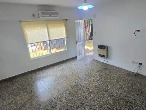 Depto Tipo Casa 3 ambientes con 1 baño
